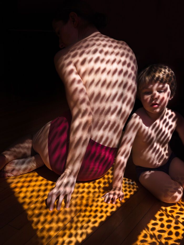 The witching hour: As madrugadas mágicas e exaustivas da maternidade, segundo Anastasia Sierra (20 fotos) 7