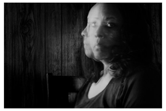 Benita Mayo e o poder de lembrar: Quando a fotografia se torna um ato de cura (20 fotos) 13