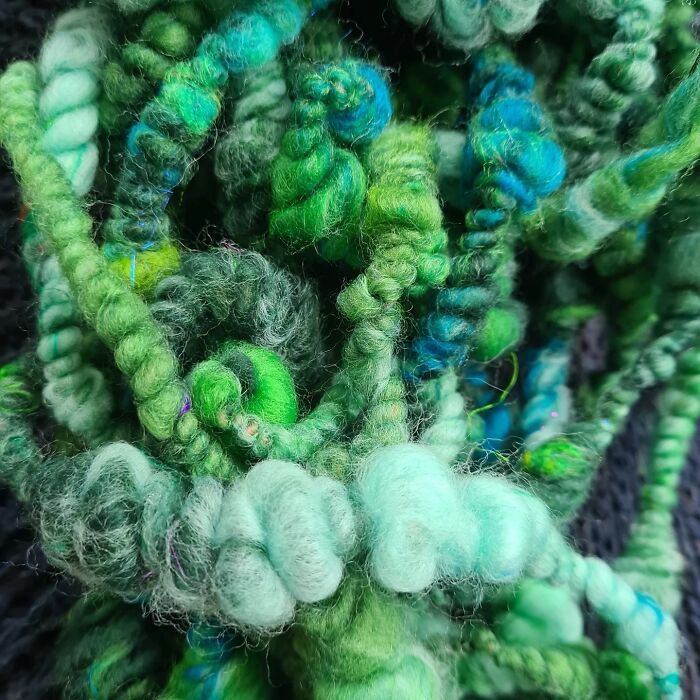 Michelle Robinson: quando o fio vira poesia visual (28 fotos) 14