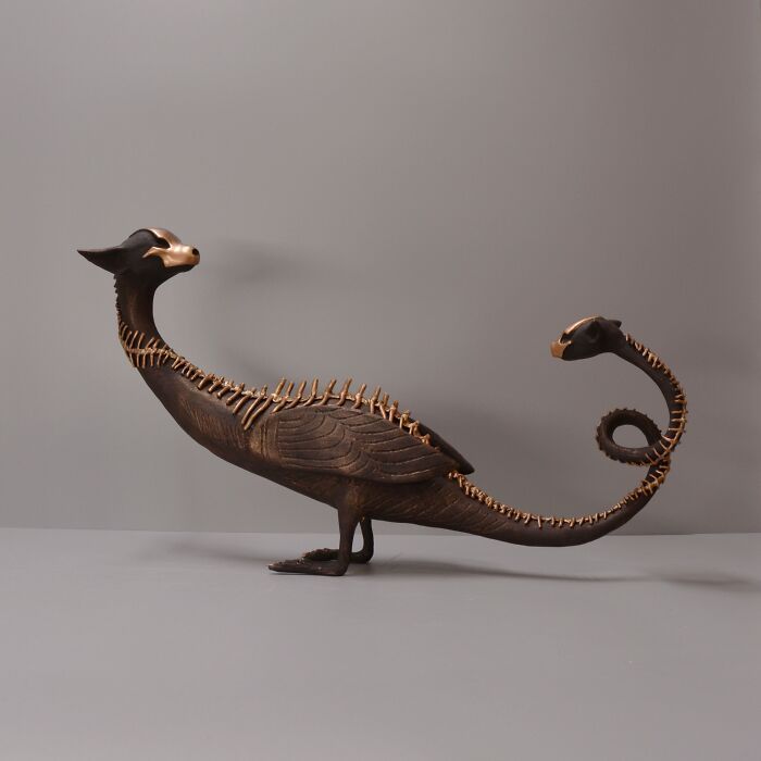 Virginie Gribouilli: esculturas em porcelana que misturam mito, memória e futuro (30 fotos) 17