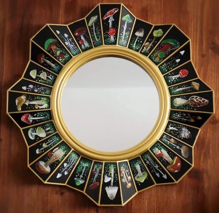 Espelhos encantados: A artista romena que transforma reflexos em obras de fantasia