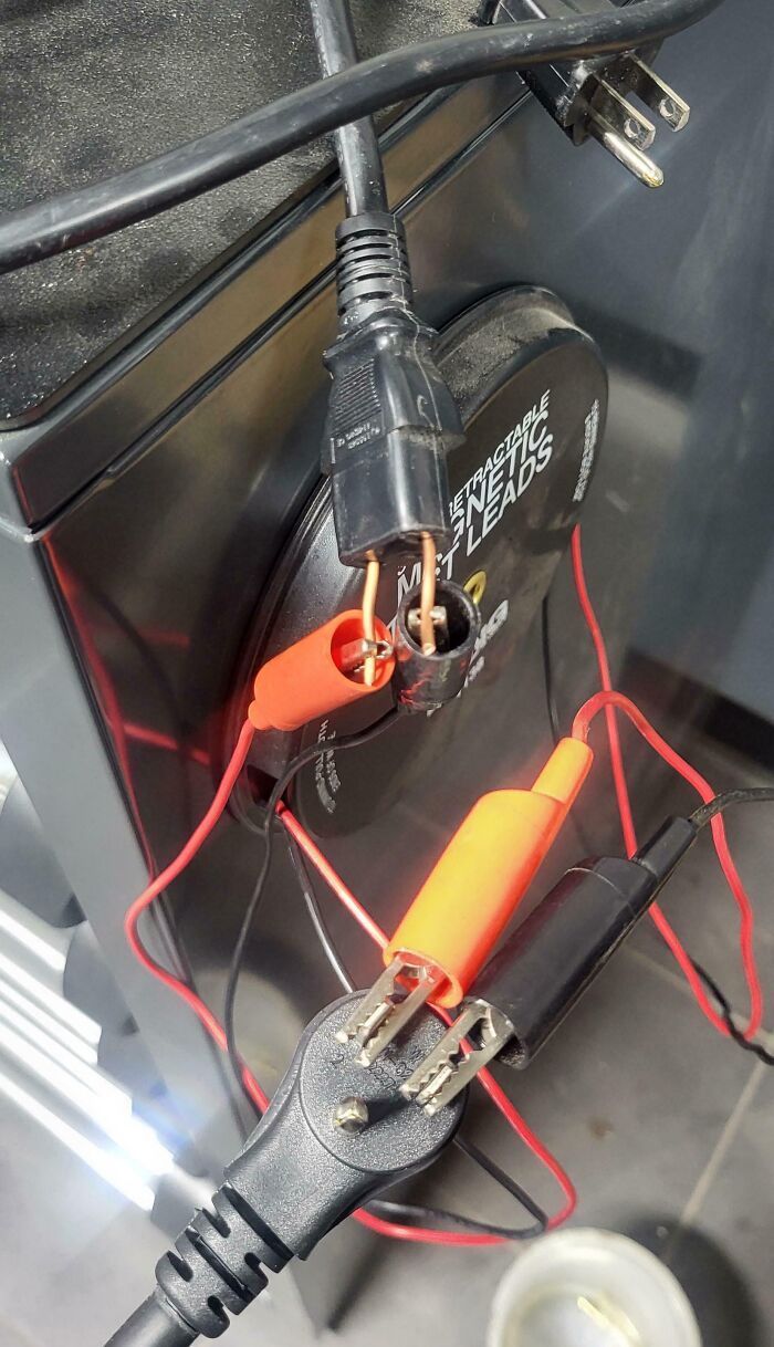 Segurança no trabalho. 30 fotos que mostram por que alguns funcionários parecem viver no modo hard 23