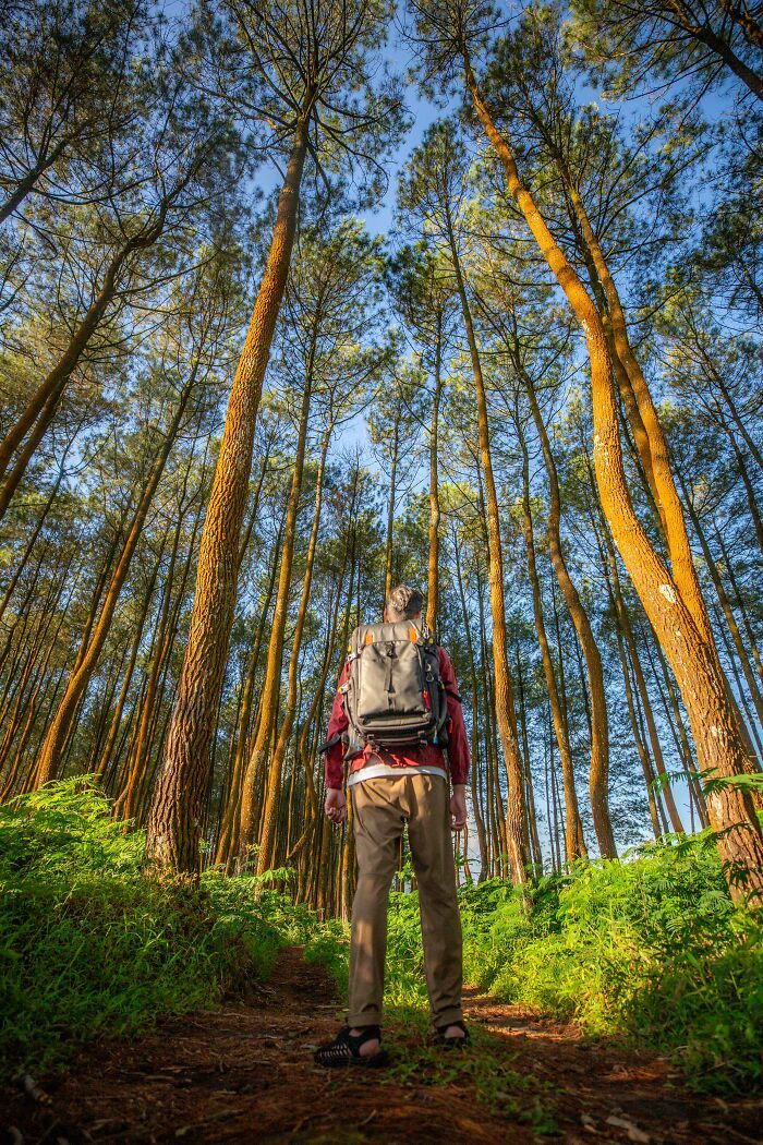 Fotógrafo percorre a Indonésia para criar uma mochila de câmera modular que resolve dores reais (34 fotos) 14