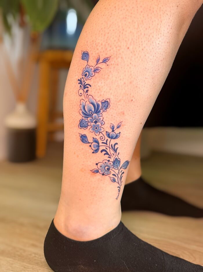 Tatuagens Delft Blue reinventam uma tradição holandesa com tinta e história (27 fotos) 4