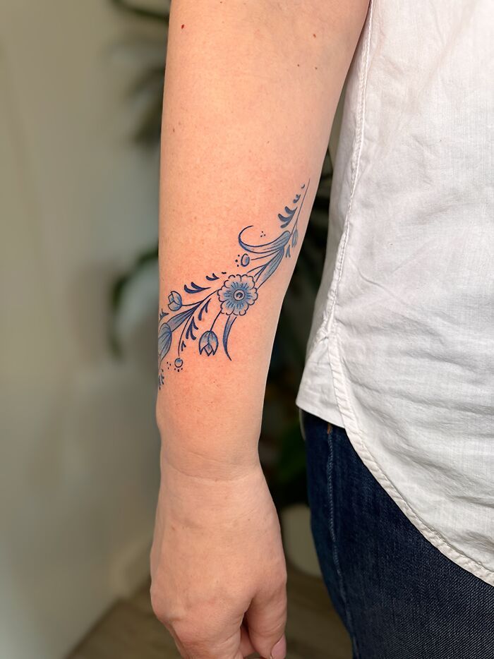 Tatuagens Delft Blue reinventam uma tradição holandesa com tinta e história (27 fotos) 5