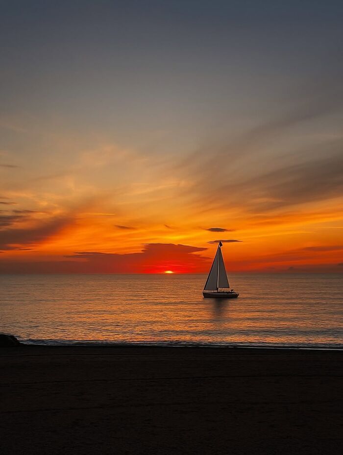 35 fotos de pôr do sol impressionam com cores surreais e momentos inesquecíveis 18