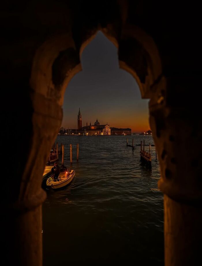 35 fotos de pôr do sol impressionam com cores surreais e momentos inesquecíveis 23