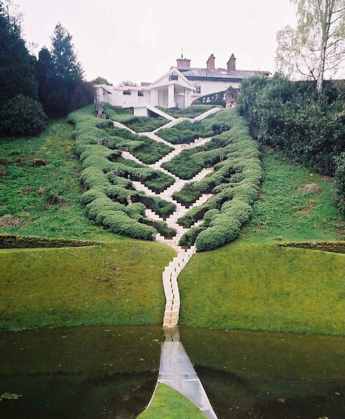 Falhas na realidade? 30 fotos intrigantes mostram cenas que parecem “bugs” na vida real 6