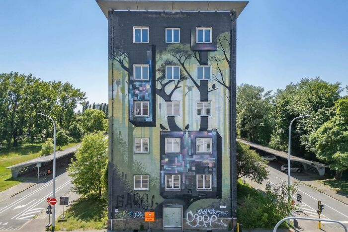 Street art pelo mundo: Perfil revela murais e grafites escondidos em cidades surpreendentes (32 fotos) 15