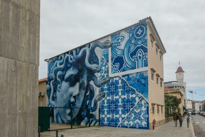 Street art pelo mundo: Perfil revela murais e grafites escondidos em cidades surpreendentes (32 fotos) 17