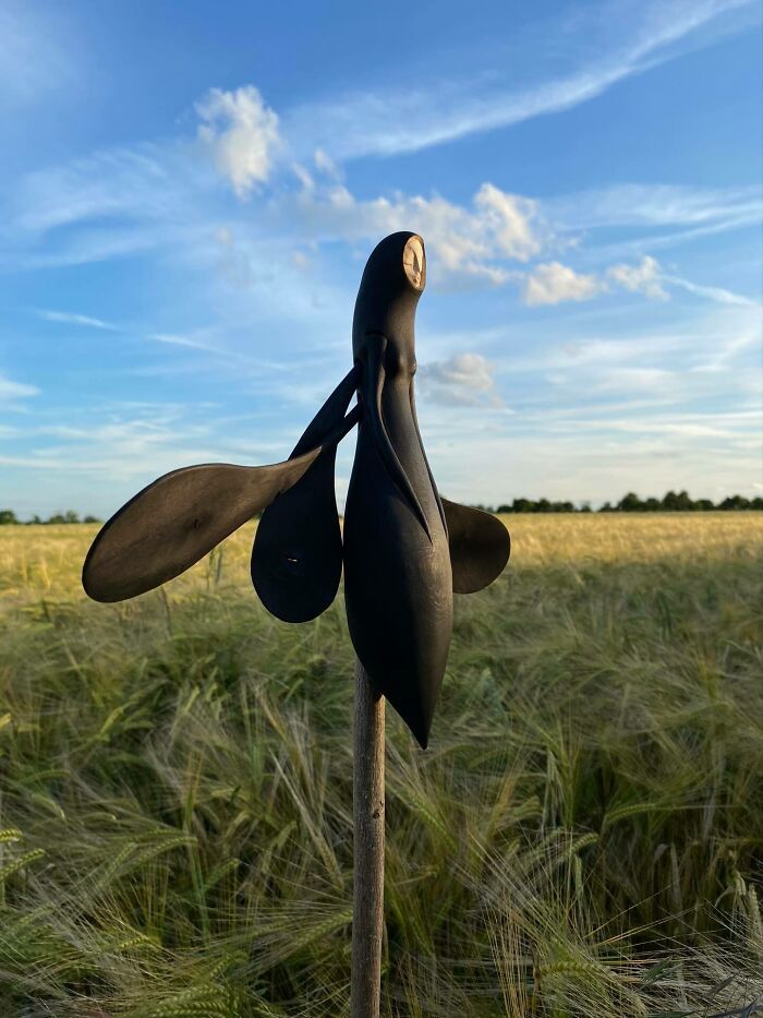 Esculturas em madeira que parecem vivas e escondem algo impossível de ignorar (30 fotos) 2