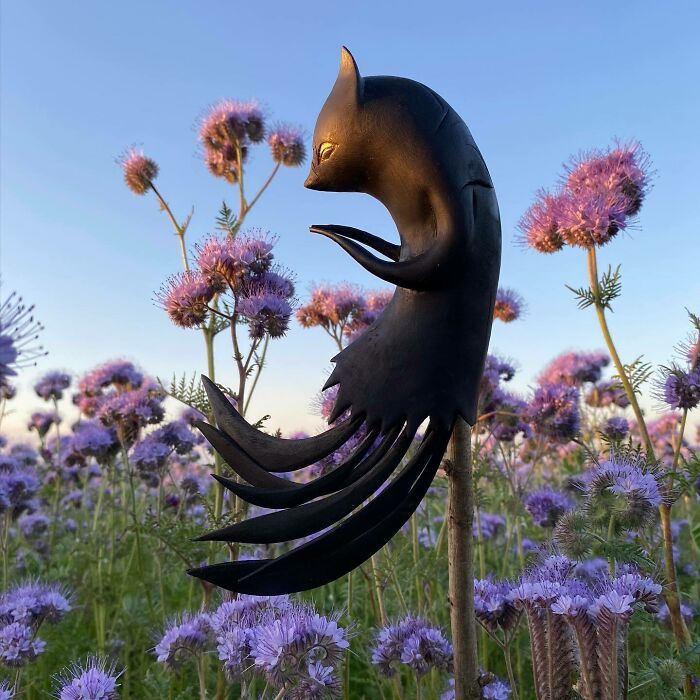 Esculturas em madeira que parecem vivas e escondem algo impossível de ignorar (30 fotos) 5