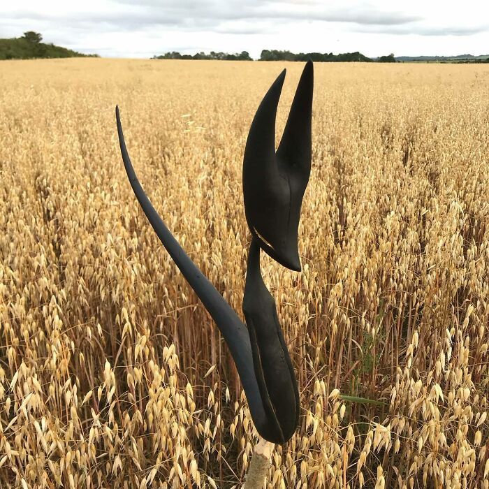 Esculturas em madeira que parecem vivas e escondem algo impossível de ignorar (30 fotos) 17