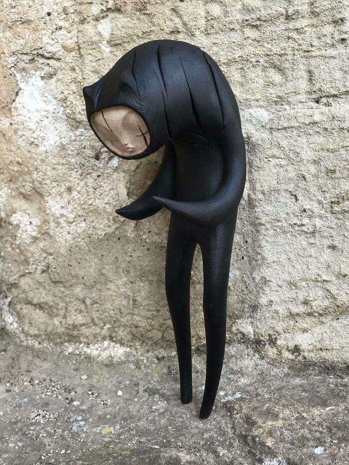 Esculturas em madeira que parecem vivas e escondem algo impossível de ignorar (30 fotos) 28