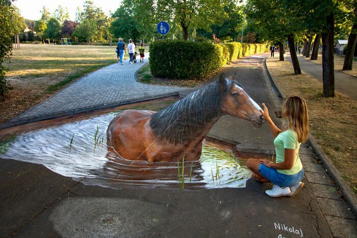 Arte 3D na rua: artista cria ilusões tão reais que fazem pessoas duvidarem do próprio chão (30 fotos) 3 Arte 3D na rua: artista cria ilusões tão reais que fazem pessoas duvidarem do próprio chão (30 fotos) 3