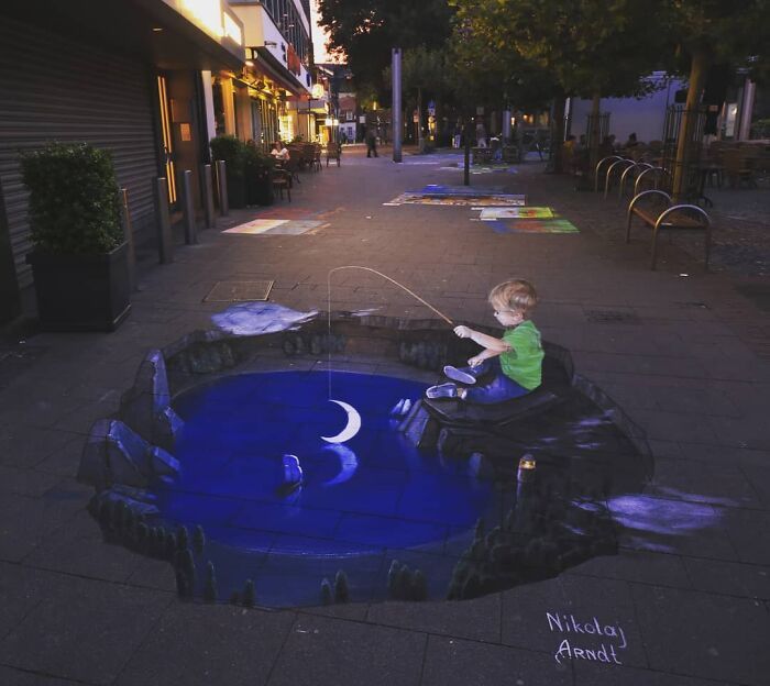 Arte 3D na rua: artista cria ilusões tão reais que fazem pessoas duvidarem do próprio chão (30 fotos) 4 Arte 3D na rua: artista cria ilusões tão reais que fazem pessoas duvidarem do próprio chão (30 fotos) 4