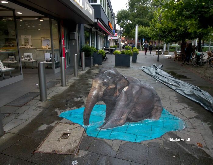 Arte 3D na rua: artista cria ilusões tão reais que fazem pessoas duvidarem do próprio chão (30 fotos) 7 Arte 3D na rua: artista cria ilusões tão reais que fazem pessoas duvidarem do próprio chão (30 fotos) 7