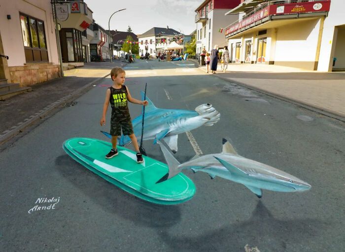 Arte 3D na rua: artista cria ilusões tão reais que fazem pessoas duvidarem do próprio chão (30 fotos) 8 Arte 3D na rua: artista cria ilusões tão reais que fazem pessoas duvidarem do próprio chão (30 fotos) 8
