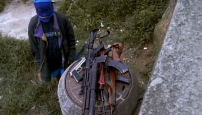 Notícias de uma guerra particular. O Rio de Janeiro parece zona de guerra