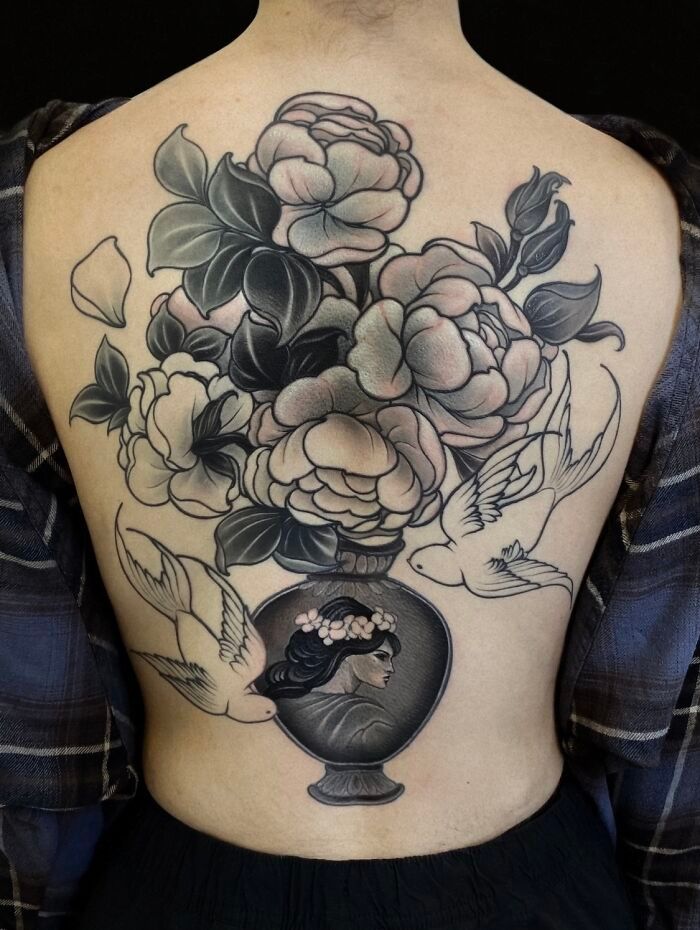 35 tatuagens botânicas femininas: o estilo elegante que virou obsessão nos estúdios 22 35 tatuagens botânicas femininas: o estilo elegante que virou obsessão nos estúdios 22
