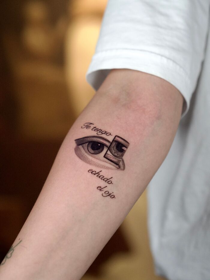 Tatuagens de olhos: 22 artes impressionantes que escondem significados muito mais profundos do que parecem Tatuagens de olhos: 22 artes impressionantes que escondem significados muito mais profundos do que parecem