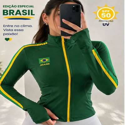 Blusa feminina manga longa estampa Brasil