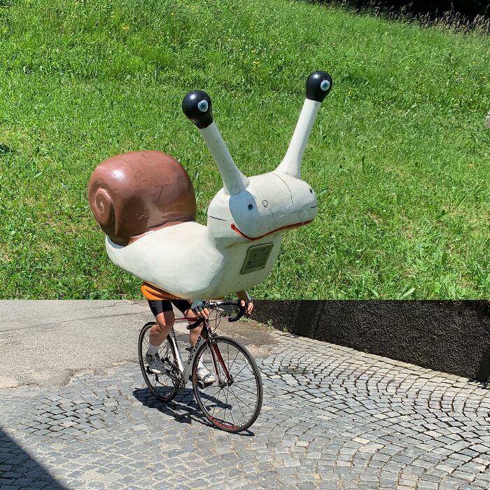 Fotografias surrealistas de artista italiano transformam cenas comuns em ilusões que confundem o olhar (34 fotos) 6