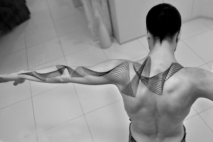 32 tatuagens minimalistas de linhas: A arte que parece simples, mas esconde muito mais do que você imagina 32 tatuagens minimalistas de linhas: A arte que parece simples, mas esconde muito mais do que você imagina