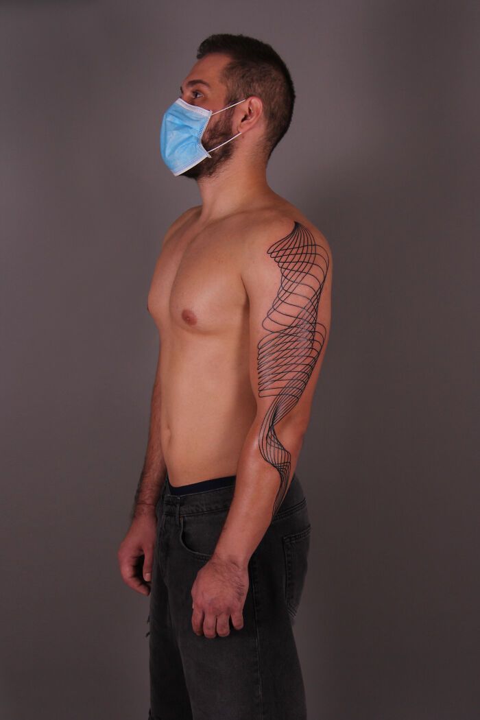 32 tatuagens minimalistas de linhas: A arte que parece simples, mas esconde muito mais do que você imagina 26 32 tatuagens minimalistas de linhas: A arte que parece simples, mas esconde muito mais do que você imagina 26