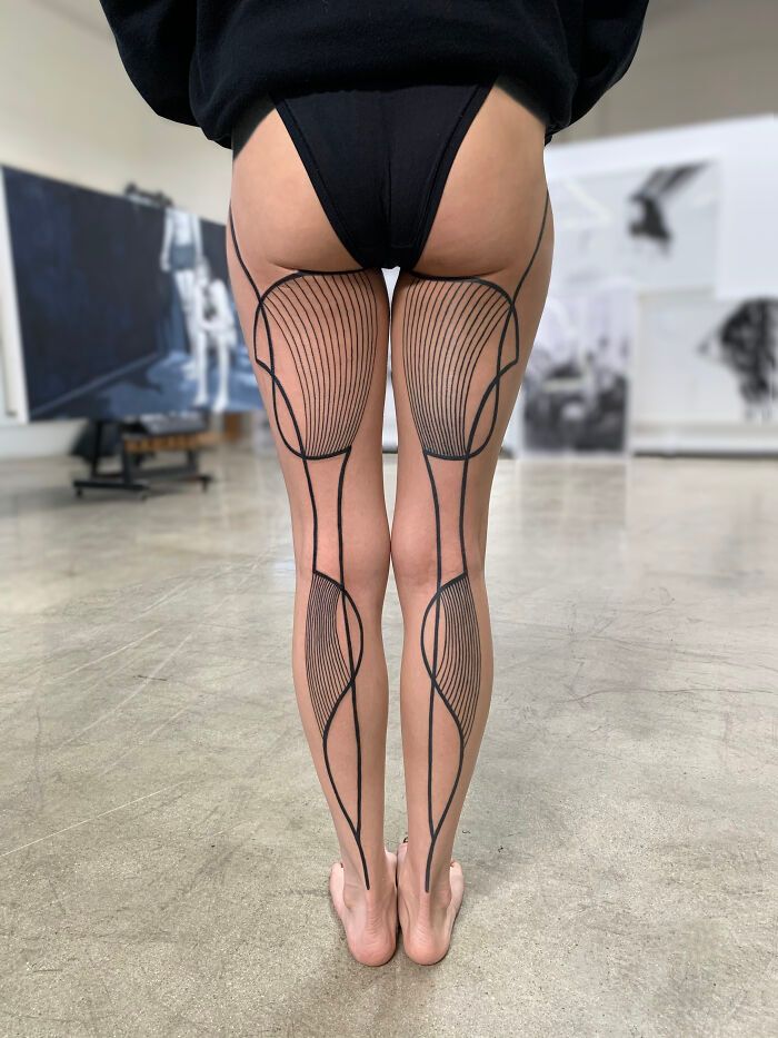 32 tatuagens minimalistas de linhas: A arte que parece simples, mas esconde muito mais do que você imagina 27 32 tatuagens minimalistas de linhas: A arte que parece simples, mas esconde muito mais do que você imagina 27