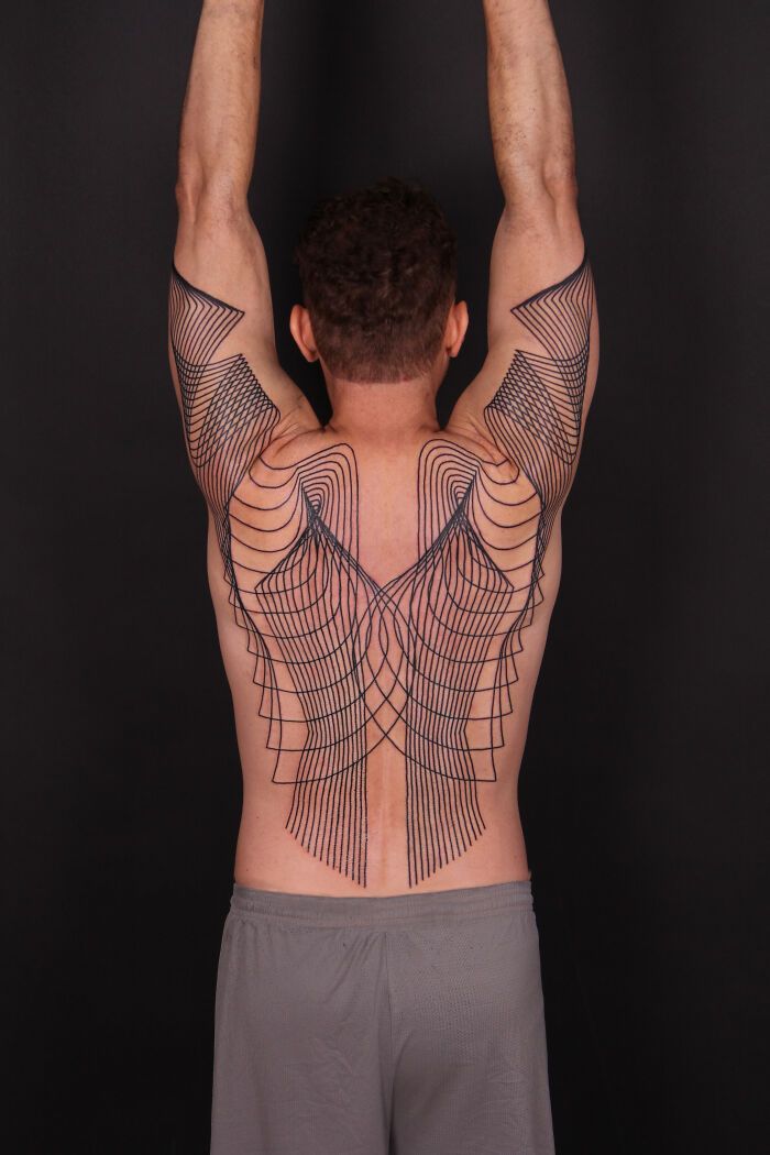 32 tatuagens minimalistas de linhas: A arte que parece simples, mas esconde muito mais do que você imagina 29 32 tatuagens minimalistas de linhas: A arte que parece simples, mas esconde muito mais do que você imagina 29