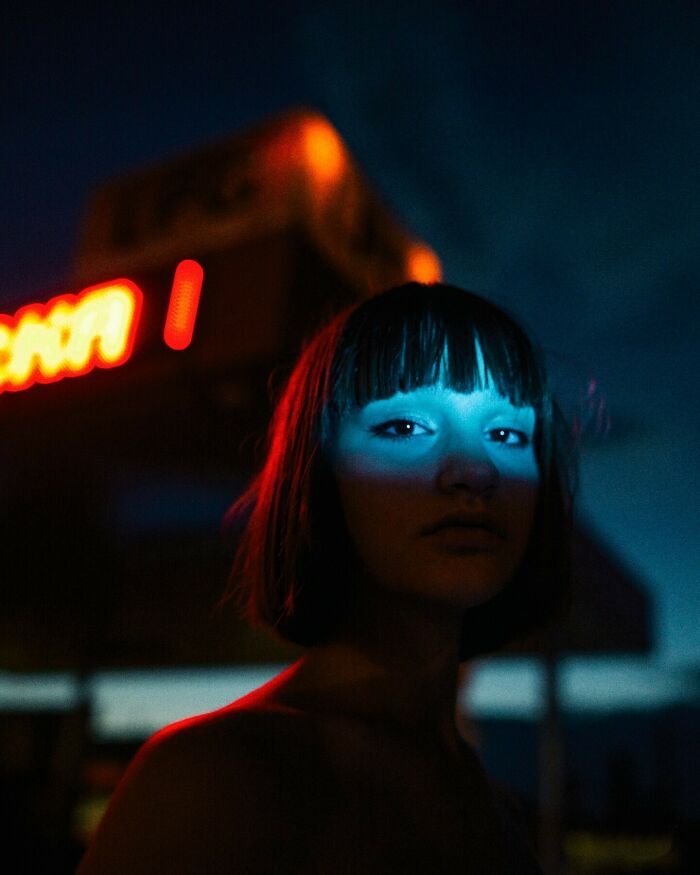 23 retratos cinematográficos que parecem cenas de filmes — e escondem muito mais do que belas cores 21 23 retratos cinematográficos que parecem cenas de filmes — e escondem muito mais do que belas cores 21