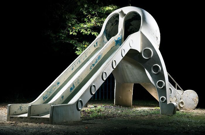 Esses playgrounds japoneses parecem ter saído de um sonho — e à noite ficam ainda mais estranhos (30 fotos) 15 Esses playgrounds japoneses parecem ter saído de um sonho — e à noite ficam ainda mais estranhos (30 fotos) 15