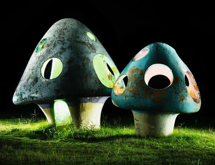 Esses playgrounds japoneses parecem ter saído de um sonho — e à noite ficam ainda mais estranhos (30 fotos) 16 Esses playgrounds japoneses parecem ter saído de um sonho — e à noite ficam ainda mais estranhos (30 fotos) 16