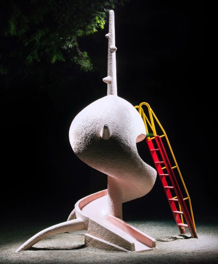 Esses playgrounds japoneses parecem ter saído de um sonho — e à noite ficam ainda mais estranhos (30 fotos) 19 Esses playgrounds japoneses parecem ter saído de um sonho — e à noite ficam ainda mais estranhos (30 fotos) 19