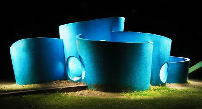 Esses playgrounds japoneses parecem ter saído de um sonho — e à noite ficam ainda mais estranhos (30 fotos) 21 Esses playgrounds japoneses parecem ter saído de um sonho — e à noite ficam ainda mais estranhos (30 fotos) 21