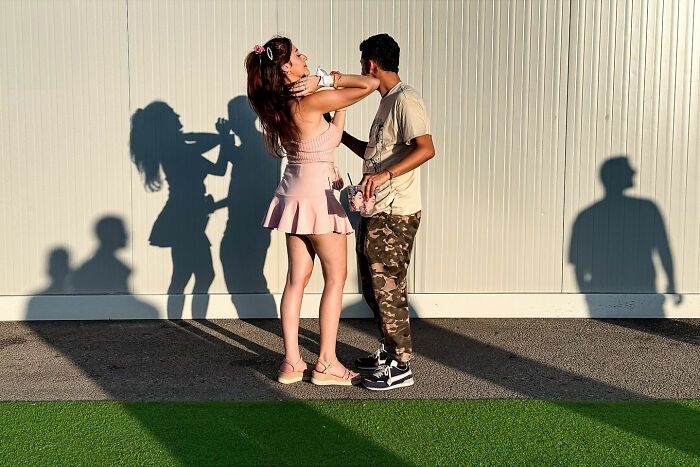 Fotografia de rua: 32 momentos tão perfeitos que parecem ter sido combinados 18 Fotografia de rua: 32 momentos tão perfeitos que parecem ter sido combinados 18