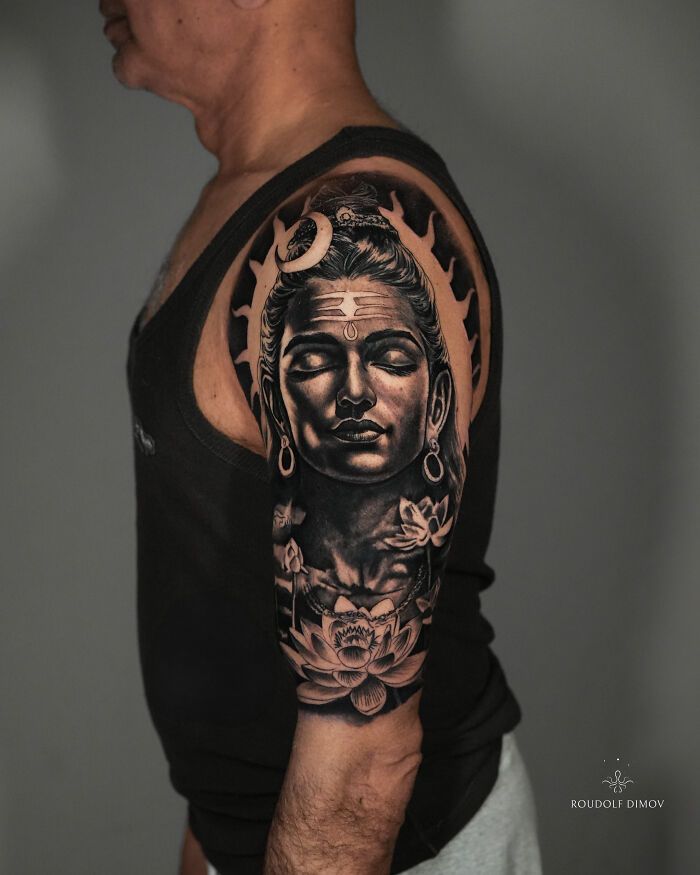 16 tatuagens inspiradas em mitologia que parecem ter saído de outra época 3 16 tatuagens inspiradas em mitologia que parecem ter saído de outra época 3